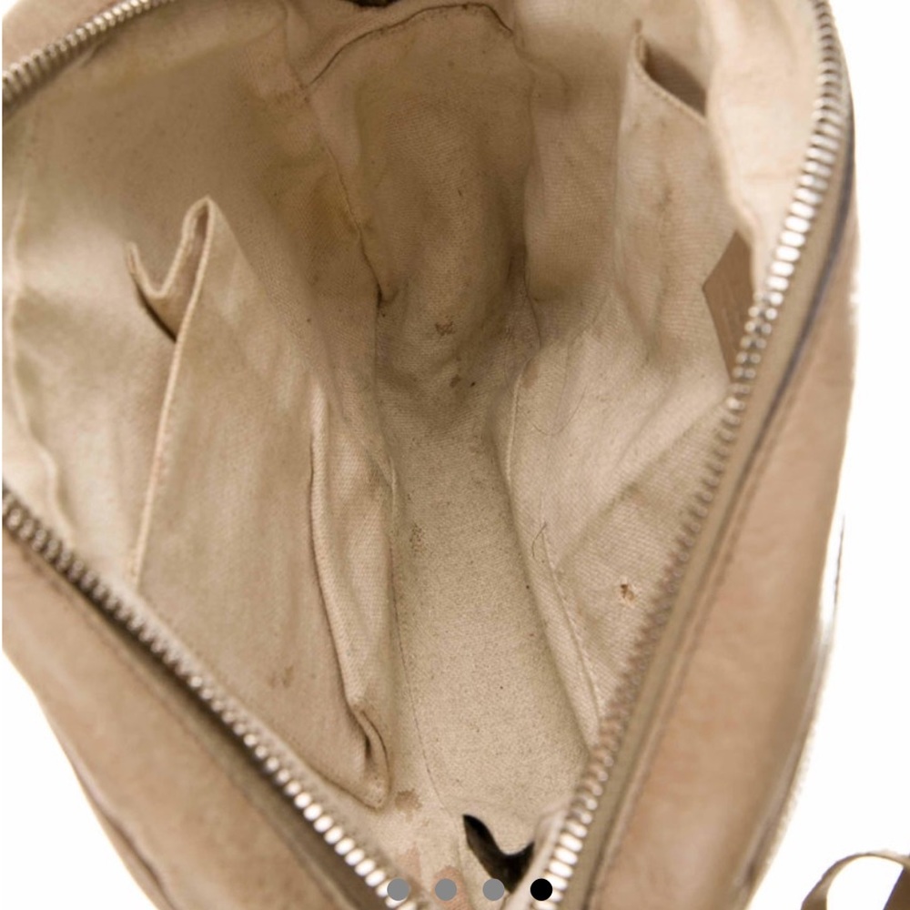 Gucci Beige/Tan Soho Disco Leather Crossbody Bag with Tassel - Picture 3 of 15